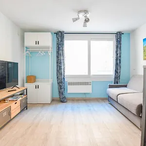 https://studio-sur-le-vieux-port-idal-pour-2-personnes.fr-provencehotel.com